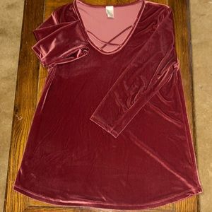 Velvet maternity top. Like brand new.